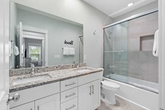 Building Photo - 21 Magical Pl