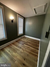 Building Photo - 1402 Poplar Grove St