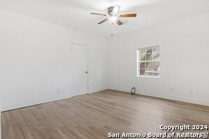 Building Photo - 17807 Hilltop Dr