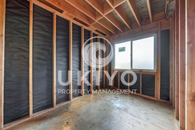 Building Photo - 8655 Skyline Blvd