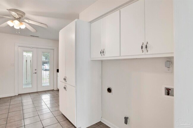 Building Photo - 4707 Huron Dr