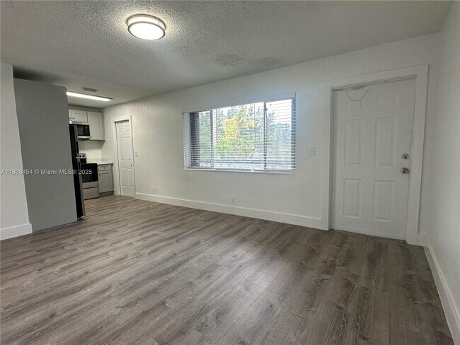 Building Photo - 2401 NW 9th Ave