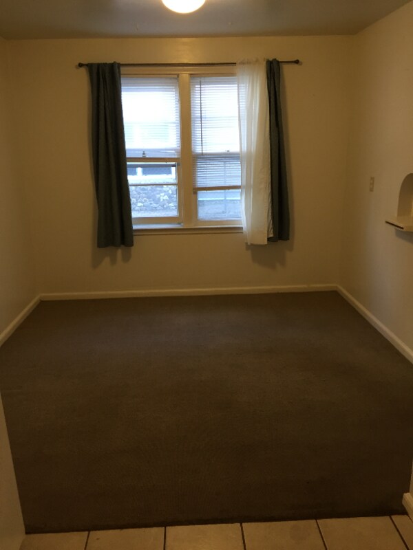 Building Photo - 404.5 S Kimball St