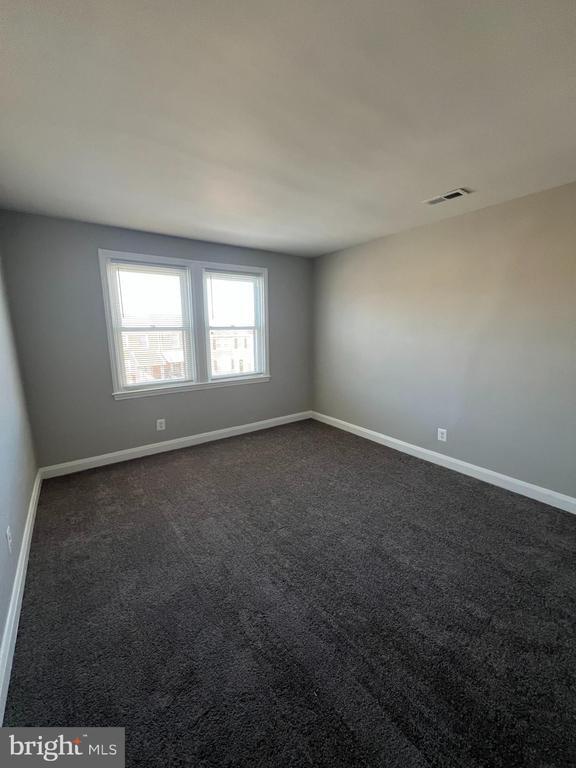 Building Photo - 3611 Ravenwood Ave