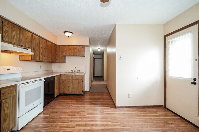 Building Photo - 2510 Thimbleberry Rd