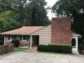 Building Photo - 633 Clairmont Cir