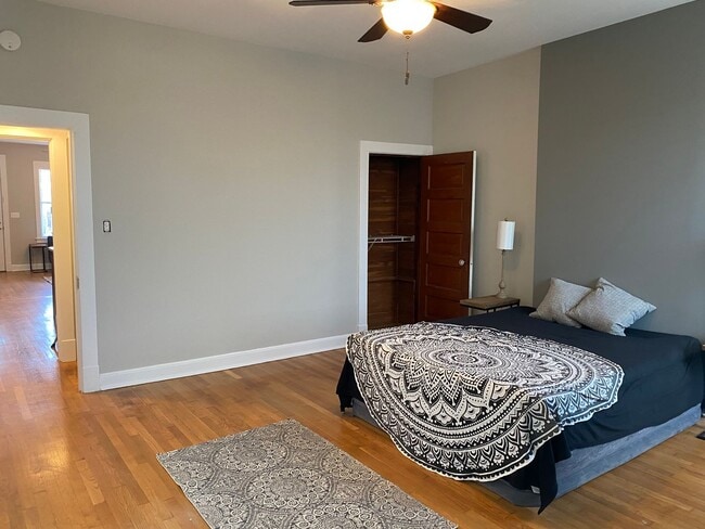 Building Photo - Renovated Hill Home for Rent!