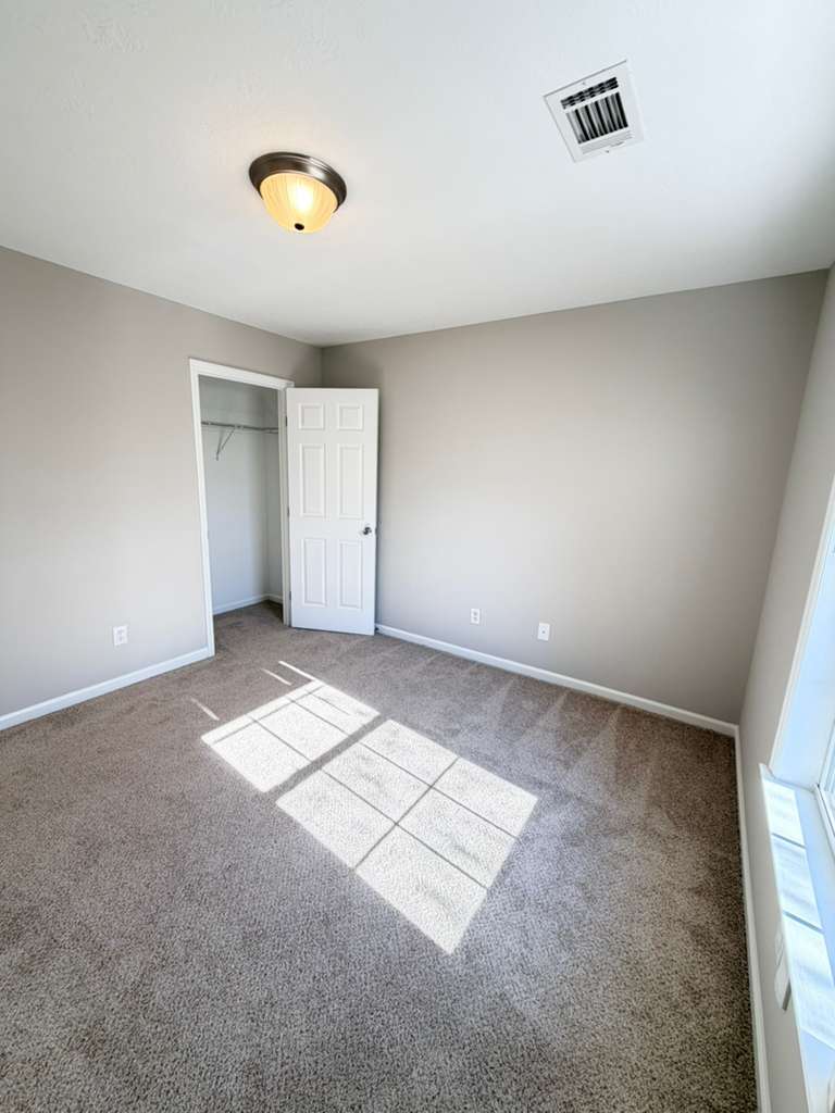 Building Photo - 7217 Curacas Dr