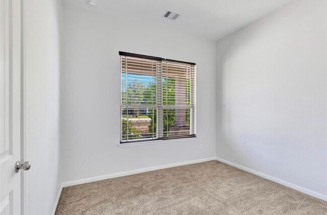 Building Photo - 175 Rd 662