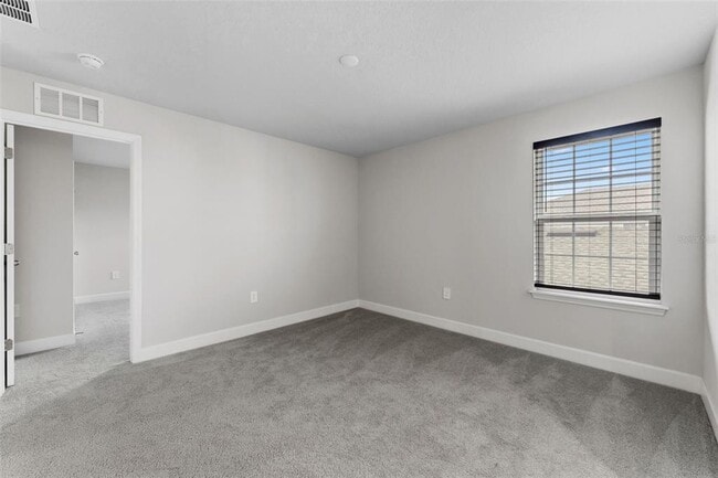 Building Photo - 14031 Crimson Ave