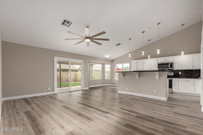 Building Photo - 2319 E San Tan Dr