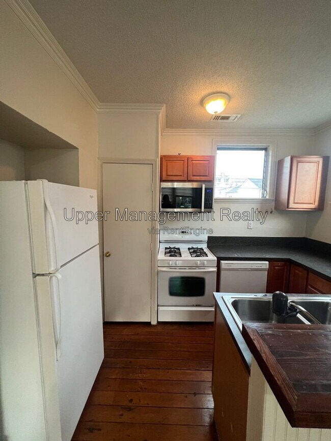 Building Photo - 540 Lowerline St