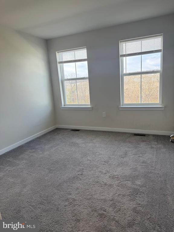 Building Photo - 83 Four Leaf Dr