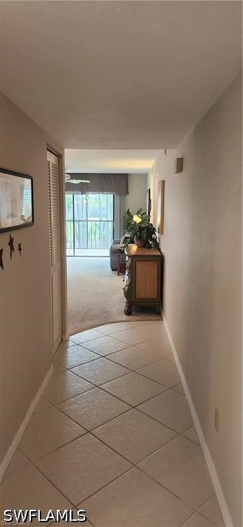 Building Photo - 221 Fox Glen Dr