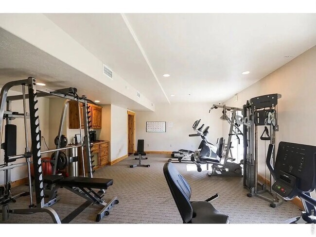 Building Photo - 4101 Crittenton Ln