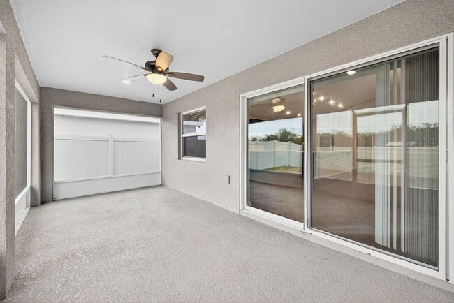 Building Photo - New Spacious 4 Bed - W/Amenities!