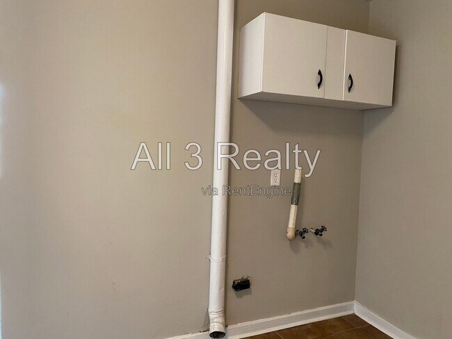 Building Photo - 3719 Bridlewood Dr