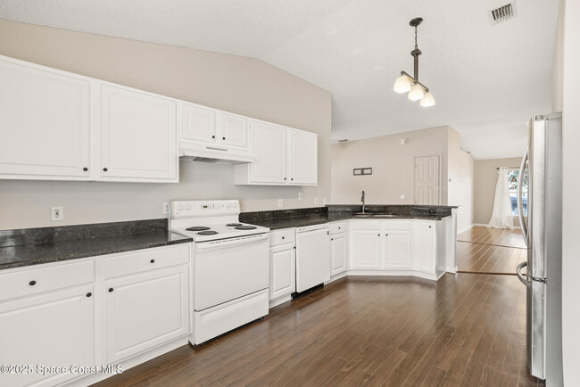 Building Photo - 1391 Olde Bailey Ln