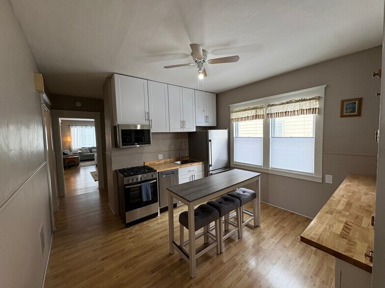 Building Photo - 35 Choate Ave