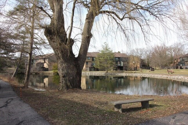 Building Photo - 2553 Meade Ct