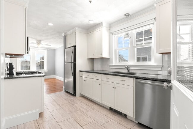 Building Photo - 42 Phillips Rd