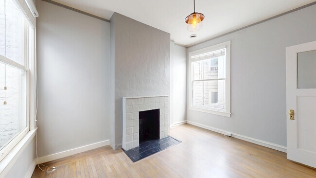 Building Photo - 186 Gough St