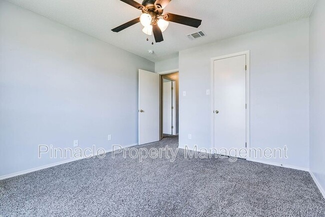 Building Photo - 1222 Elmo Ln