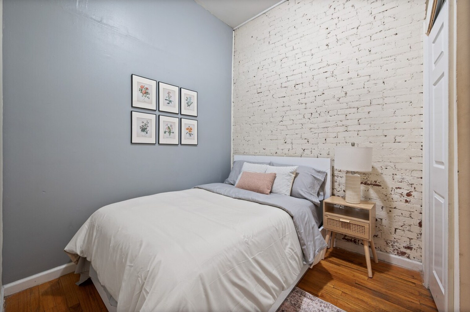 Building Photo - 639 2nd Ave