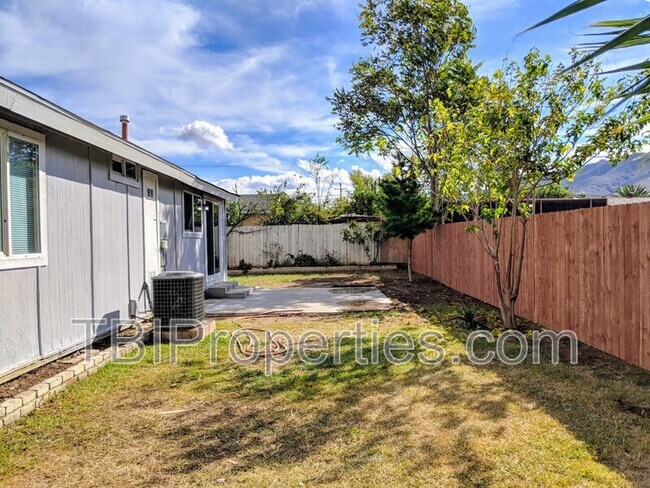 Building Photo - 3410 Sparrow Cir