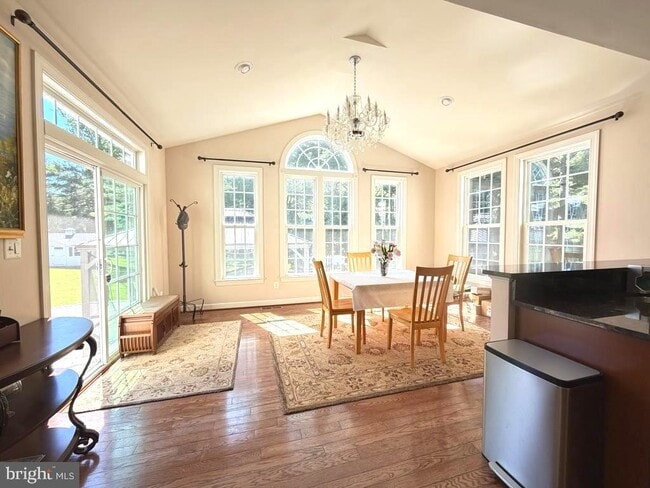 Building Photo - 9804 Anvil Ct