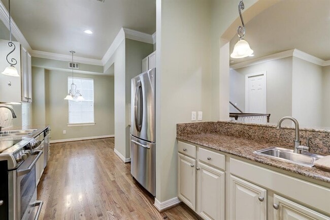 Building Photo - 4235 Bettis Dr