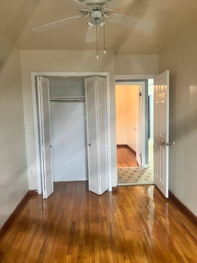 Building Photo - 973 E 85th St