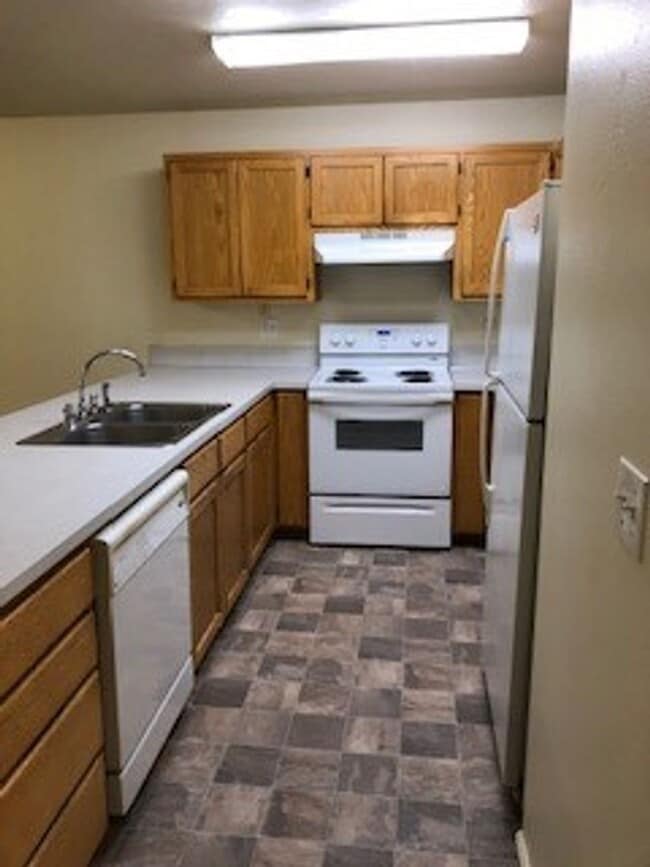 Building Photo - 2609 S Cloverleaf Loop