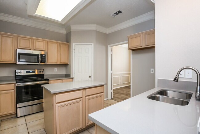 Building Photo - 524 Timber Way Dr