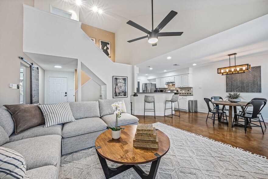 Primary Photo - 7108 Dallas Dr