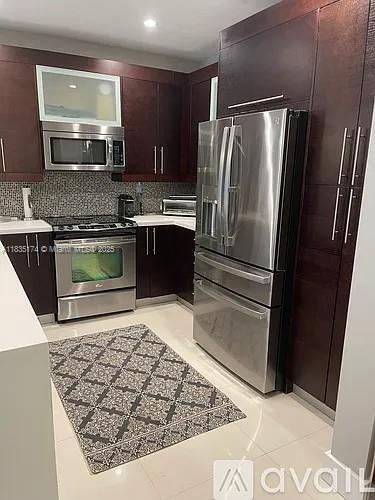 Building Photo - 977 SW 147th Ct
