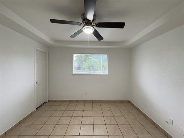 Building Photo - 112 Mesa Dr