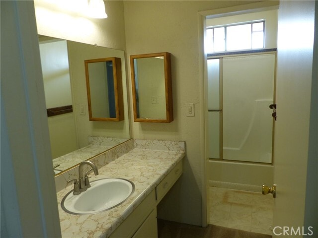 Building Photo - 10708 Walnut St