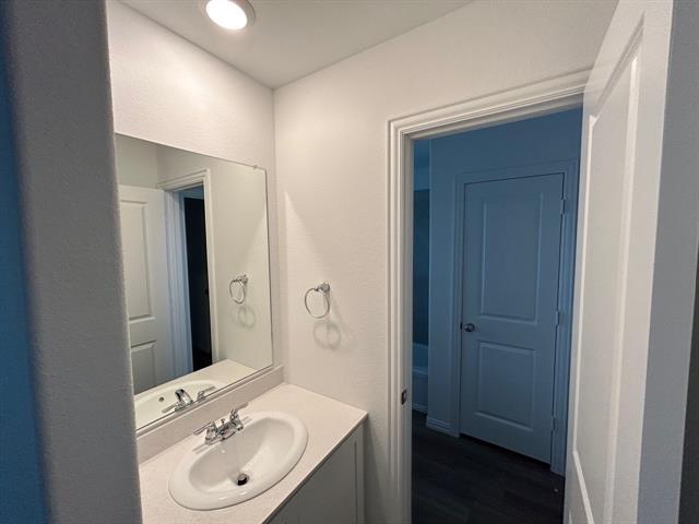 Building Photo - 2517 Maplehurst Dr