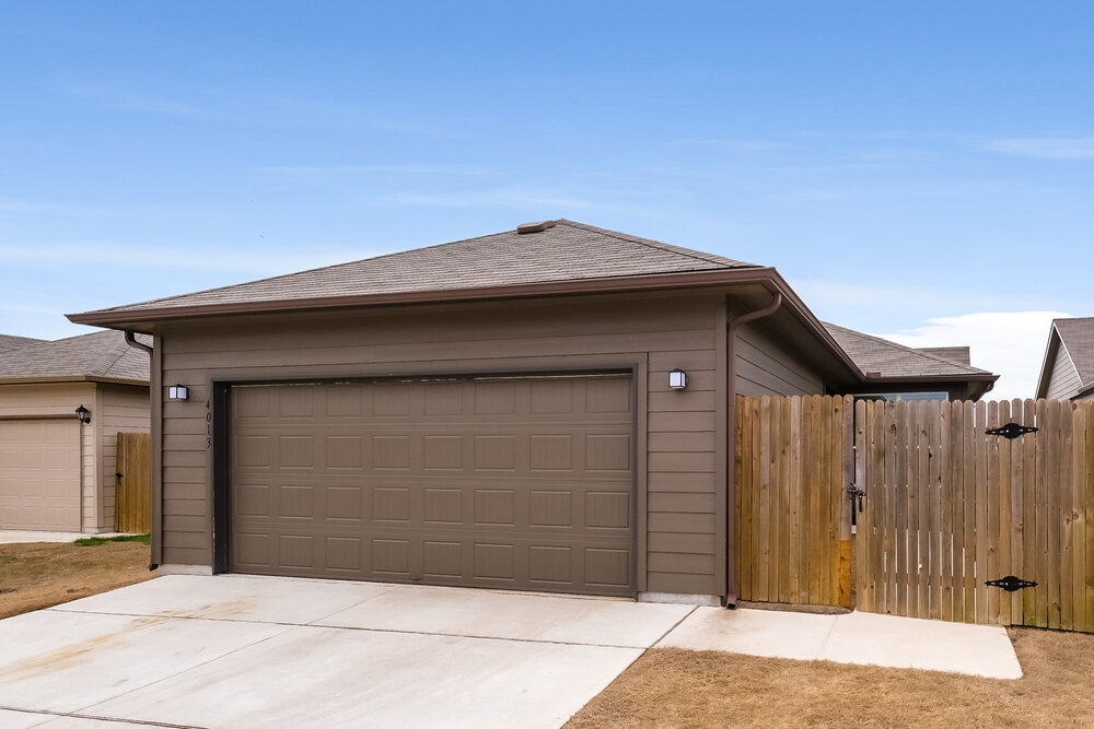 Building Photo - 4013 Skylark Ln