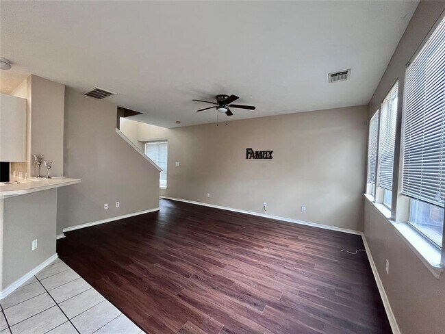 Building Photo - 2811 Hackamore Hollow Ln