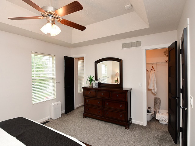 Building Photo - 14902 Mormon St