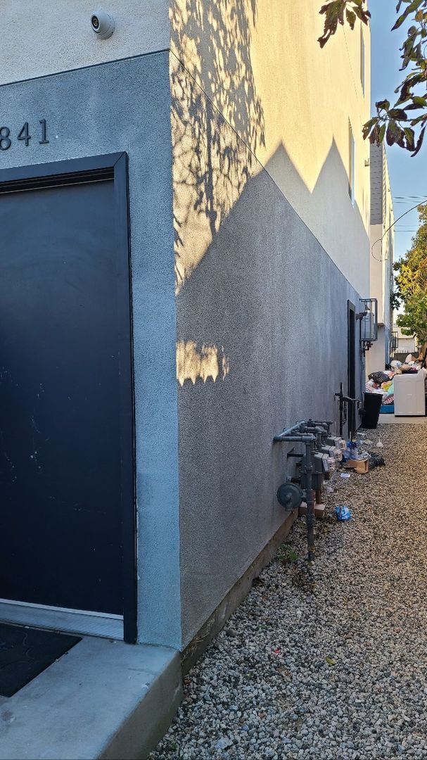 Building Photo - 32(839)