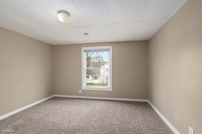 Building Photo - 2 br, 1 bath Apartment - 1002 Jackson St NW