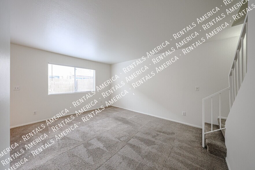 Building Photo - 8548 E Belleview St