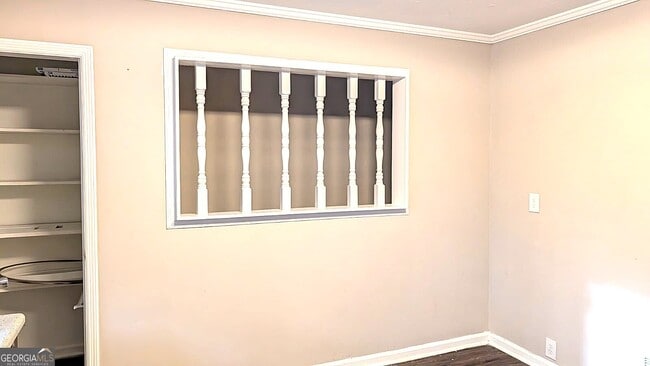 Building Photo - 2710 Riverview Rd