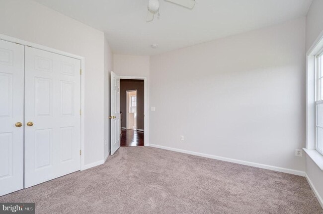 Building Photo - 54 Field Crest Ct