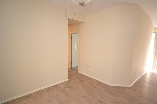 Building Photo - 1322 Manley Way