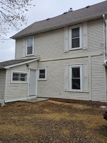 Building Photo - 107 S Hawley St