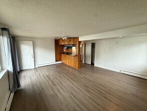 Building Photo - 535 N Street-7